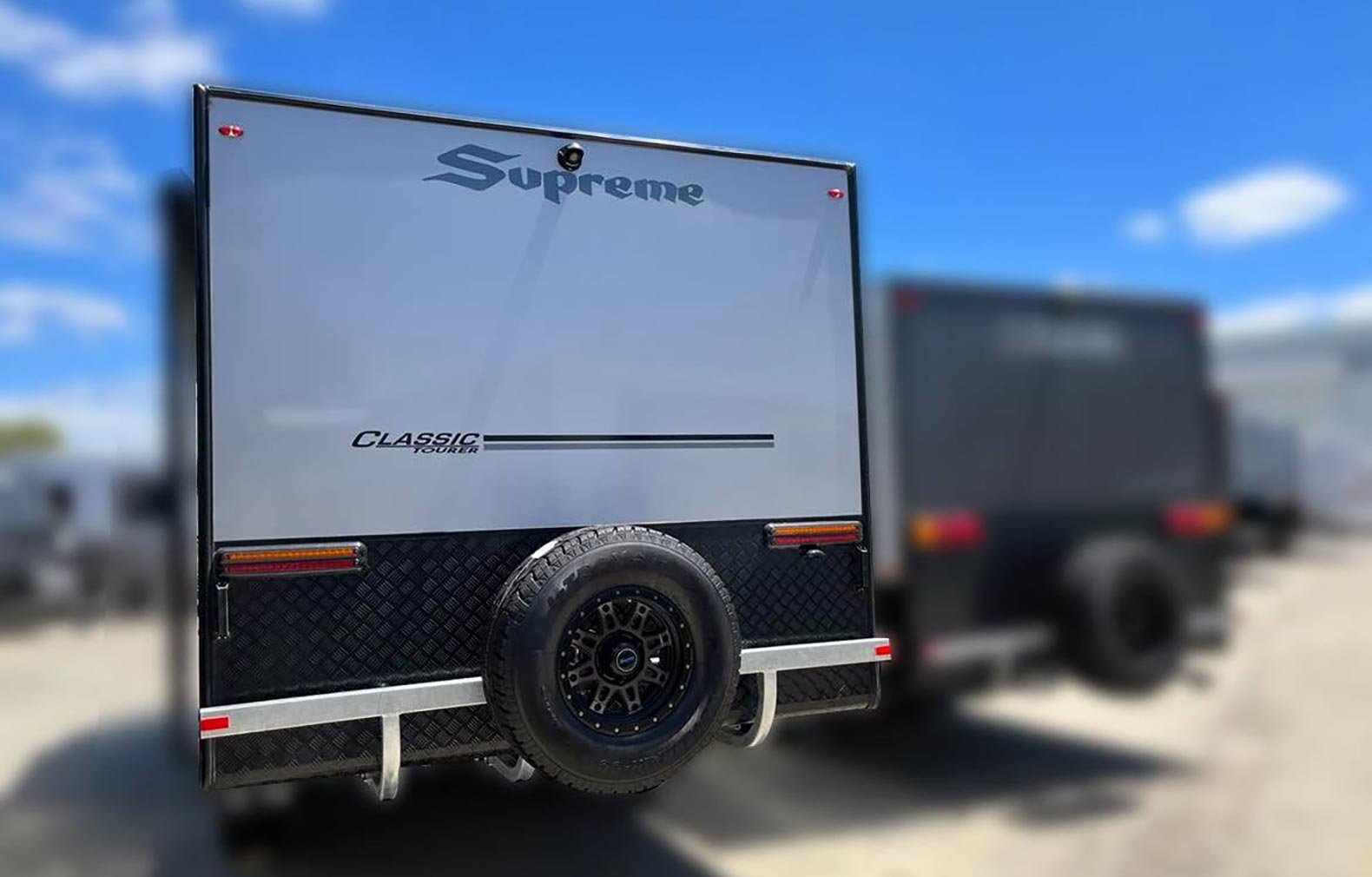 supreme classic tourer caravan for sale